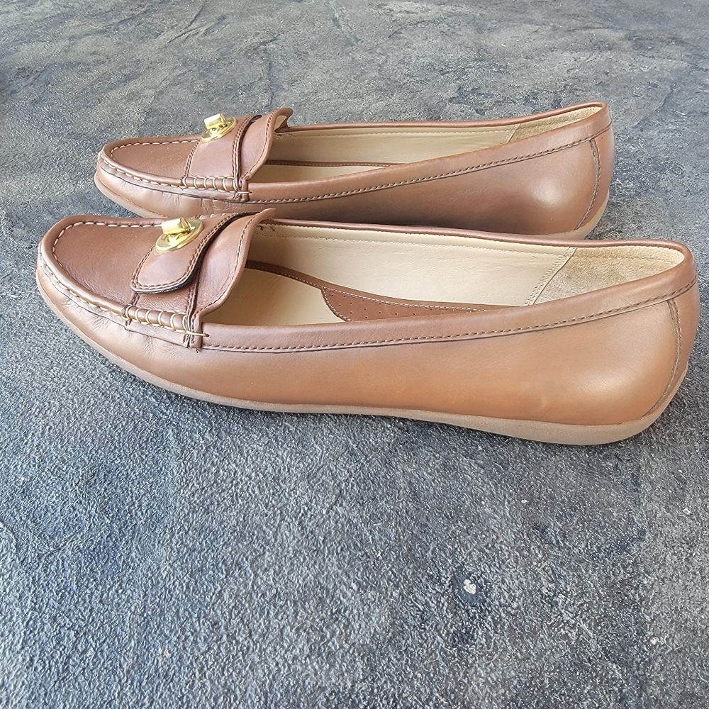 Coach Women's Darcie Soft Calf Flats Saddle color Size 10 M NIB - Picture 2 of 8